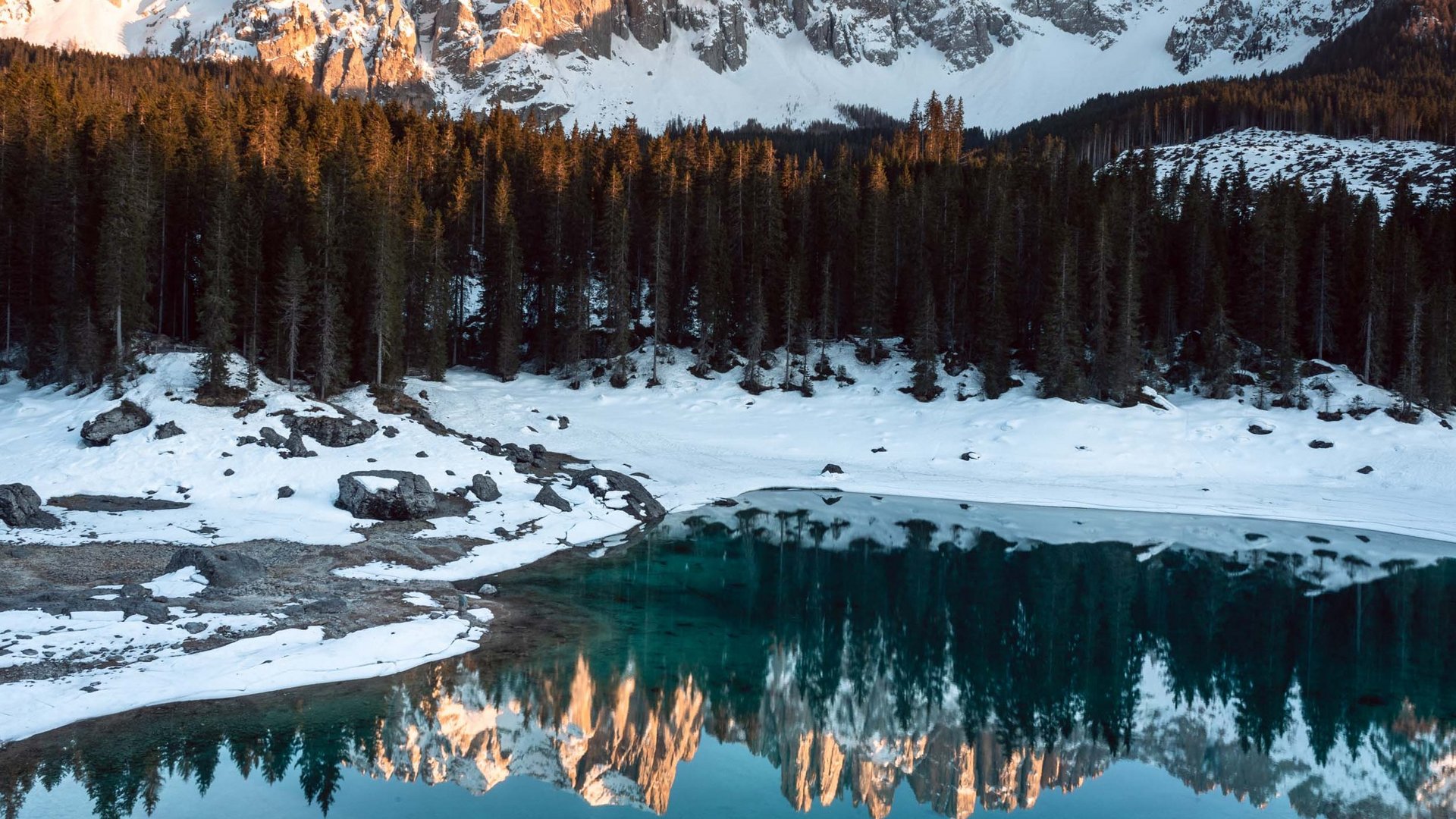 Alpenrose: Your hotel at Lake Carezza/Karersee