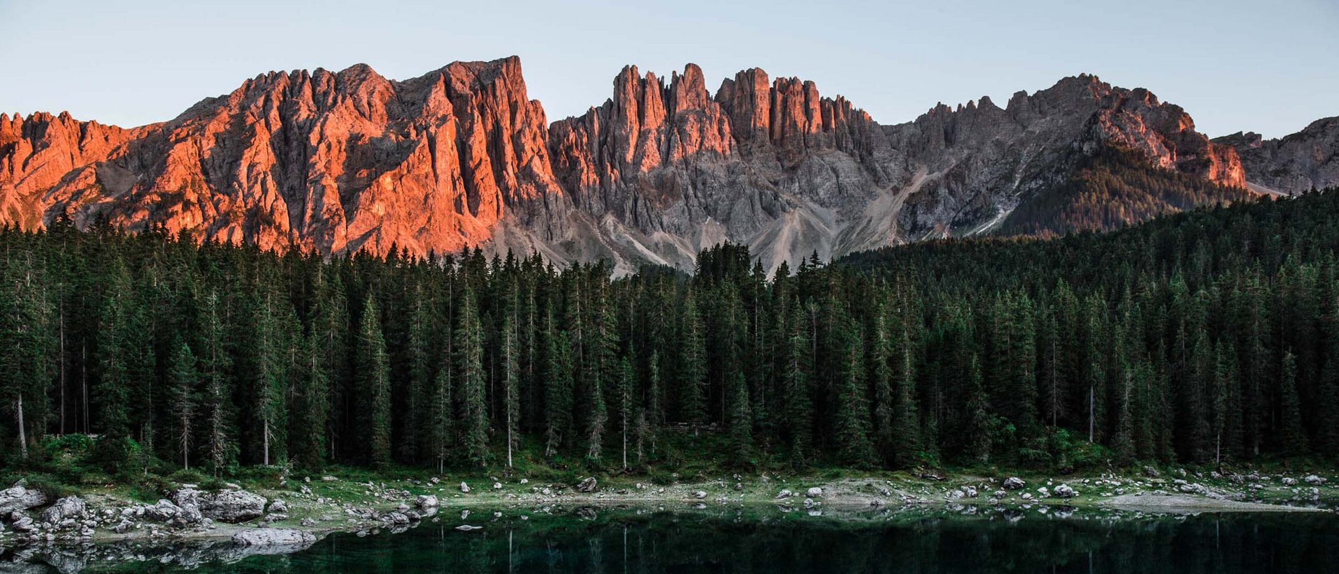 Mythen und Sagen rund um den Karersee Mythen und Sagen rund um den Karersee