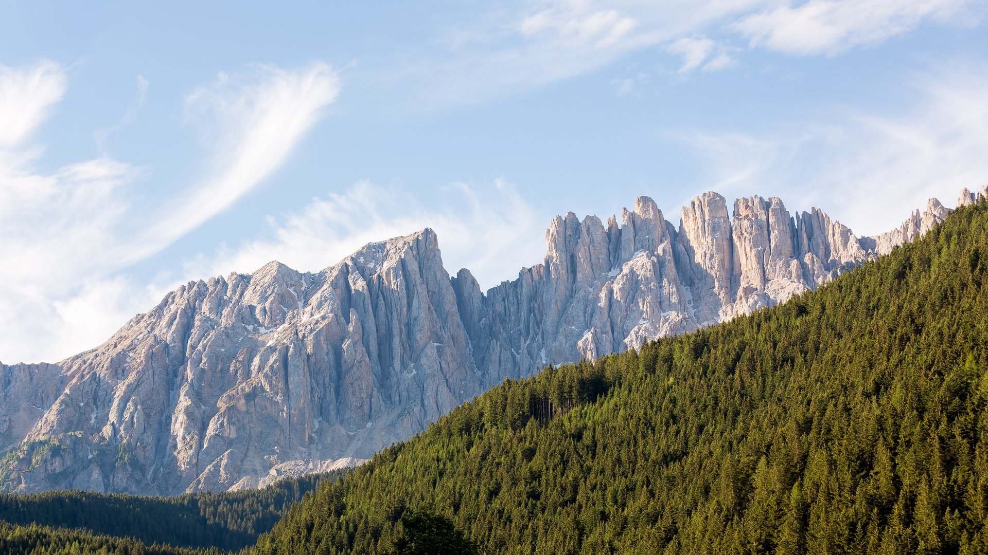 Your sports hotel at Lake Carezza/Karersee